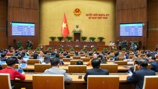 Quốc hội Việt Nam biểu quyết thông qua Luật Dữ liệu. Ảnh: Báo ĐBND