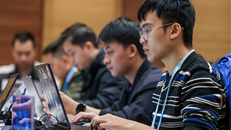 Bên cạnh những cơ hội lớn không thể phủ nhận, không gian mạng cũng đang trở thành một mặt trận mới, tiềm ẩn nhiều nguy cơ về an ninh. (Ảnh minh hoạ)