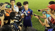 Công Phượng đã dạn dĩ với báo chí hơn từ khi xuất ngoại chơi bóng