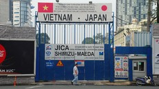 Cận cảnh Metro đầu tiên dưới lòng đất... Sài Gòn