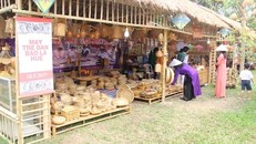 Một gian hàng tại Festival Huế. Ảnh: Tổng cục Du lịch.