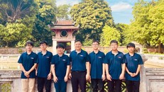 Đoàn học sinh Việt Nam tham dự Olympic Toán học quốc tế năm 2022 (IMO 2022).