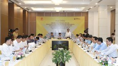 Ông Võ Văn Hưng, Chủ tịch UBND tỉnh Quảng Trị phát biểu khai mạc hội thảo