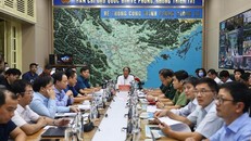 Phó Thủ tướng Chính phủ Lê Văn Thành - Trưởng Ban chỉ đạo quốc gia về phòng, chống thiên tai, Chủ tịch Ủy ban quốc gia ứng phó sự cố thiên tai và tìm kiếm cứu nạn là Trưởng Ban chỉ đạo tiền phương phòng chống bão Noru (cơn bão số 4). Ảnh: TTXVN