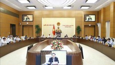 Chủ tịch Quốc hội Vương Đình Huệ phát biểu. Ảnh: TTXVN.