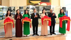 Khai mạc triển lãm “Bối cảnh quay phim là các di tích, di sản văn hóa của Hà Nội”.