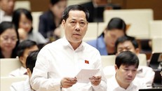 Đại biểu Quốc hội tỉnh Nghệ An Trần Nhật Minh phát biểu ý kiến. Ảnh: TTXVN