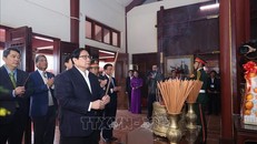 Thủ tướng Phạm Minh Chính dâng hương tưởng niệm Cố Thủ tướng Phạm Văn Đồng