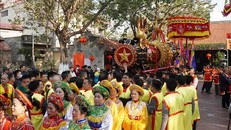 Nghi thức lễ hội rước pháo Đồng Kỵ (Bắc Ninh). Ảnh: Thái Hùng/TTXVN