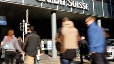 Credit Suisse tiếp tục bị kiện 