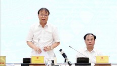 Thứ trưởng Bộ Công Thương Đỗ Thắng Hải trả lời câu hỏi của phóng viên các cơ quan thông tấn, báo chí. Ảnh: Phạm Kiên