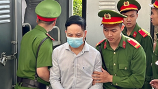 Tranh luận về 'mức giá trị' của số tiền nhận hối lộ 42 tỷ đồng trong vụ 'Chuyến bay giải cứu'