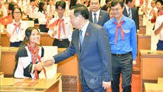 Chủ tịch Quốc hội Vương Đình Huệ dự Phiên họp giả định "Quốc hội trẻ em" lần thứ nhất - năm 2023. Ảnh: Minh Đức