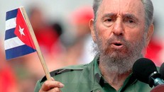 Thanh niên Cuba tưởng nhớ Lãnh tụ Fidel Castro