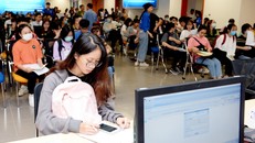 Nhiều trường đại học vẫn tuyển sinh bằng học bạ