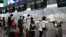 Nhật Bản đặt mục tiêu rút ngắn thời gian nhập cảnh xuống còn một phút