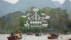 Giải quyết dứt điểm tình trạng "chèo kéo" khách ở lễ hội Chùa Hương