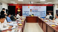 Hội đồng chung khảo Giải báo chí toàn quốc “Vì sự nghiệp phát triển văn hóa, thể thao và du lịch” lần thứ 2 - năm 2024 họp và chấm các tác phẩm. Ảnh: hanoimoi.vn