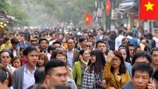 Người dân ngại sinh con do áp lực cuộc sống