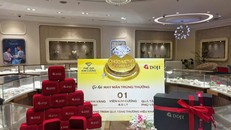 Tháp “Blind Box” đã được trưng bày tại các TTTS DOJI