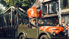 Chiêm ngưỡng Thủ đô rợp cờ hoa trong Ngày hội Văn hóa vì hòa bình