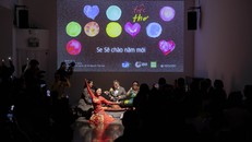 Không gian của đêm thi ca Se Sẽ Chứ 2024. Ảnh: Ơ kìa Hà Nội