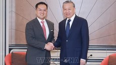 Tổng Bí thư Tô Lâm và ông Patrick Walujo, Tổng giám đốc, Chủ tịch Tập đoàn Gojek. Ảnh: Thống Nhất/TTXVN