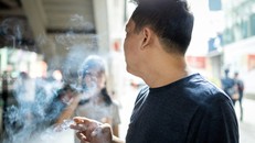 Lựa chọn phương án tăng thuế với thuốc lá