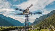 Energy Vault Hệ thống pin trọng lực công ty Energy Vault xây dựng tại Thụy Sĩ. Ảnh: Energy Vault