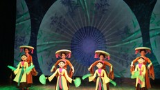 12 Nhà hát "rực sáng" với loạt chương trình chào đón đại lễ 30/4