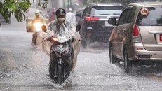 Bắc Bộ đón mưa dông trở lại, nhiều khu vực nguy cơ xảy ra thiên tai