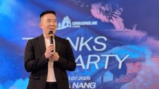 Đạo diễn Hoàng Nam gây ấn tượng với Em bé Mỹ Lai, công bố loạt dự án mới 