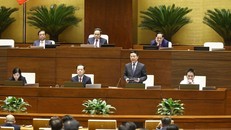 Quốc hội tiếp tục thảo luận về các dự án luật