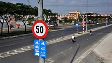 Từ tháng 11, Quy chuẩn kỹ thuật quốc gia về báo hiệu đường bộ của Bộ Giao thông vận tải sẽ có hiệu lực. Ảnh minh họa: Lê Quân.