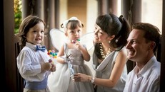 Hồng Nhung bất ngờ tuyên bố đã chia tay chồng tây