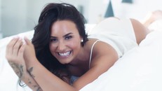 Demi Lovato nhập viện trong tình trạng bất tỉnh do sử dụng ma túy quá liều