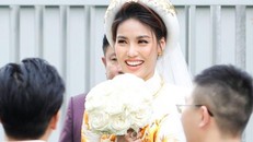 Lan Khuê lộng lấy trong đám hỏi xa hoa với John Tuấn Nguyễn