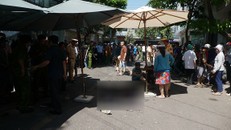 Ô tô 'điên' lao vào đám tang, 11 người thương vong