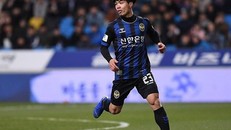 HLV Incheon United: 'Công Phượng phòng ngự yếu'