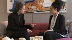 Những phụ nữ có tính cách quyết đoán thường bị cho là "hách dịch". Ảnh: NBC Universal