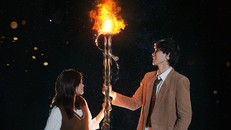 Sức sáng tạo và nhiệt huyết của sinh viên trường Báo qua bộ ảnh "Illumination"