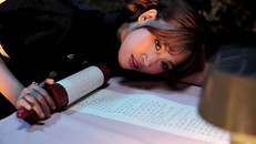 Sinh năm 2000, HALEY là một singer-songwriter tài năng với 5 năm rèn luyện dưới sự dẫn dắt của DTAP và VMAS. Từ ca khúc debut Nhà Biên Kịch Tài Lanh đến Em Buồn Anh, cô luôn thể hiện tinh thần đổi mới và sự tận tâm trong từng sản phẩm. 