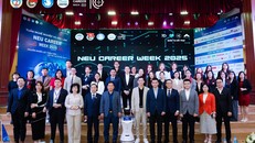 NEU career week 2025: Tâm điểm việc làm bùng nổ, thu hút với hơn 6000 người tham dự