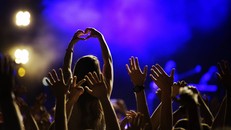 Từ sân khấu đến những chuyến đi: Làn sóng du lịch âm nhạc lan tỏa trong cộng đồng người hâm mộ Việt Nam