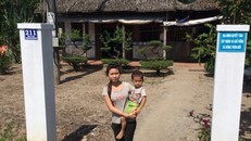 Bất cập trong xây dựng NTM: Gió lớn nhà sập, cổng rào còn nguyên!