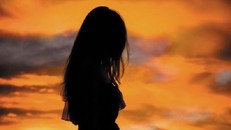 Hé lộ cuộc hôn nhân bi kịch với người chồng đại gia