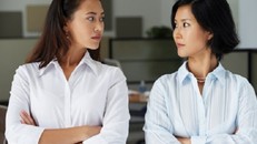 Vì một chiếc quần tôi bị mẹ chồng đuổi ra khỏi nhà