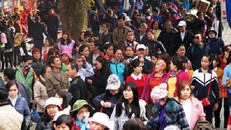 Lễ hội chùa Hương: Chưa khai hội đã chen chân đông nghịt