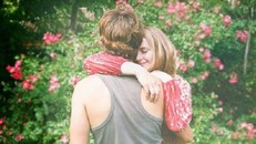 Cảm giác tội lỗi khi 'trót' đem lòng yêu thêm 'kẻ thứ 3'