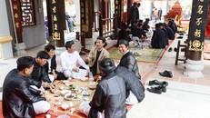 'Chả có lý do gì để không bỏ Tết Âm lịch!'